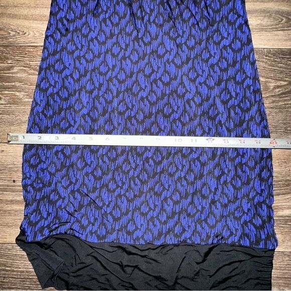 Guess by Marciano blue/back-wave free form pattern - Picture 10 of 13